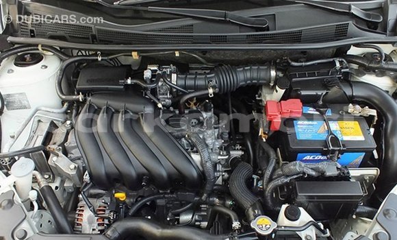 Acheter Import Voiture Nissan Tiida Blanc à Import - Dubai, Grande Comore Acheter Import Voiture Nissan Tiida Blanc à Import - Dubai, Grande Comore