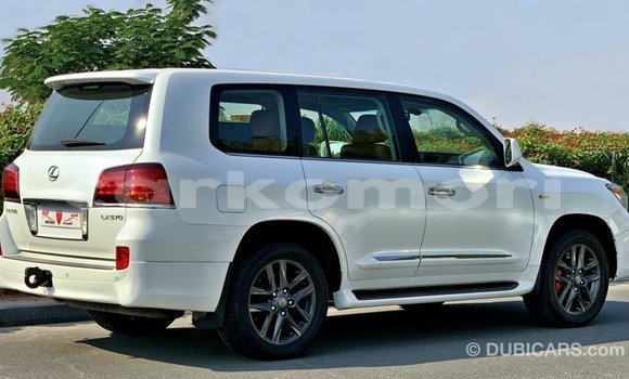 Buy Import Lexus LX White Car in Import - Dubai in Great Comore Buy Import Lexus LX White Car in Import - Dubai in Great Comore