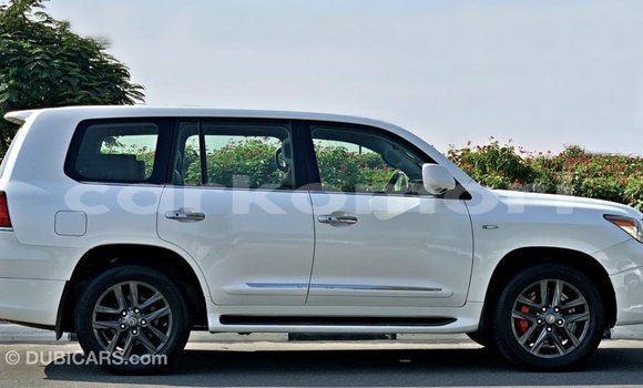 Buy Import Lexus LX White Car in Import - Dubai in Great Comore Buy Import Lexus LX White Car in Import - Dubai in Great Comore