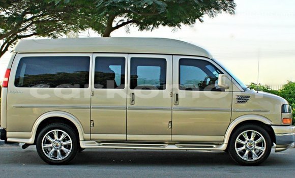 Buy Import GMC Acadia Other Car in Import - Dubai in Great Comore Buy Import GMC Acadia Other Car in Import - Dubai in Great Comore