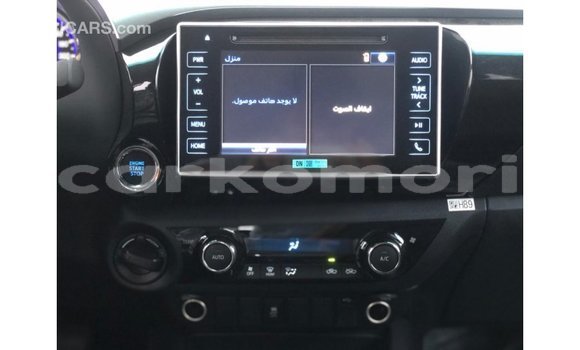 Acheter Import Voiture Toyota Hilux Noir à Import - Dubai, Grande Comore Acheter Import Voiture Toyota Hilux Noir à Import - Dubai, Grande Comore