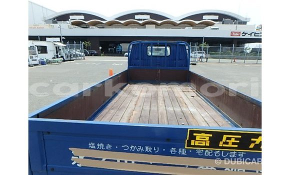 Acheter Import Voiture Toyota 4Runner Bleu à Import - Dubai, Grande Comore Acheter Import Voiture Toyota 4Runner Bleu à Import - Dubai, Grande Comore