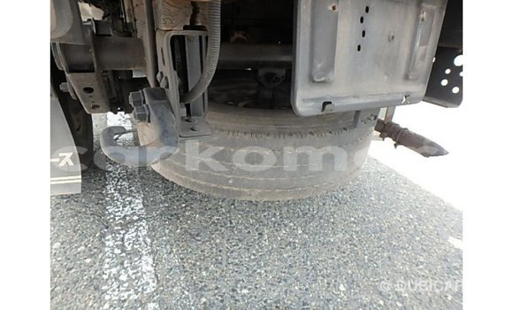 Acheter Import Voiture Toyota 4Runner Bleu à Import - Dubai, Grande Comore Acheter Import Voiture Toyota 4Runner Bleu à Import - Dubai, Grande Comore