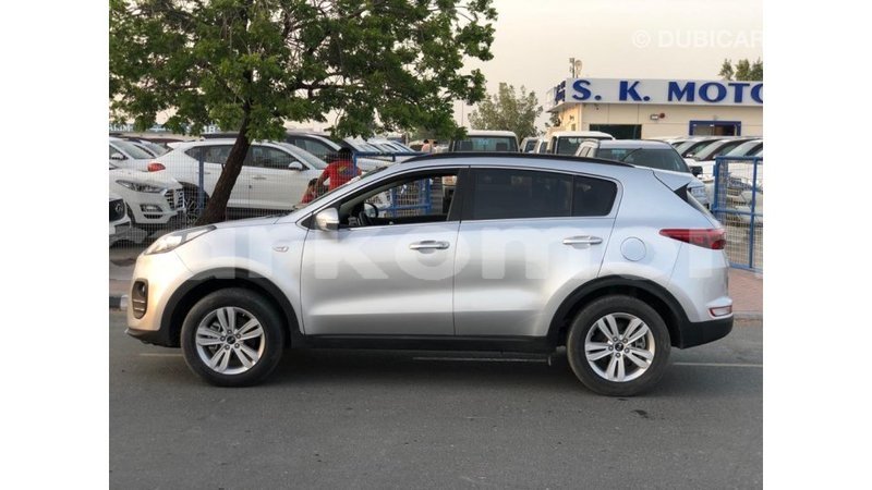 Big with watermark kia sportage great comore import dubai 3274