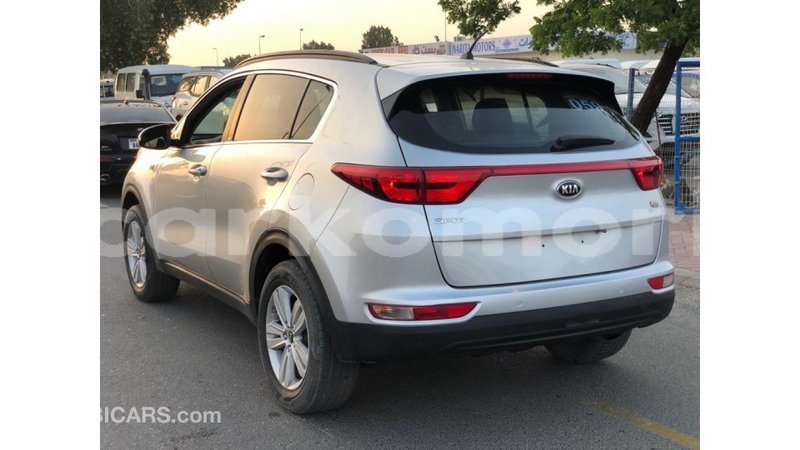 Big with watermark kia sportage great comore import dubai 3274
