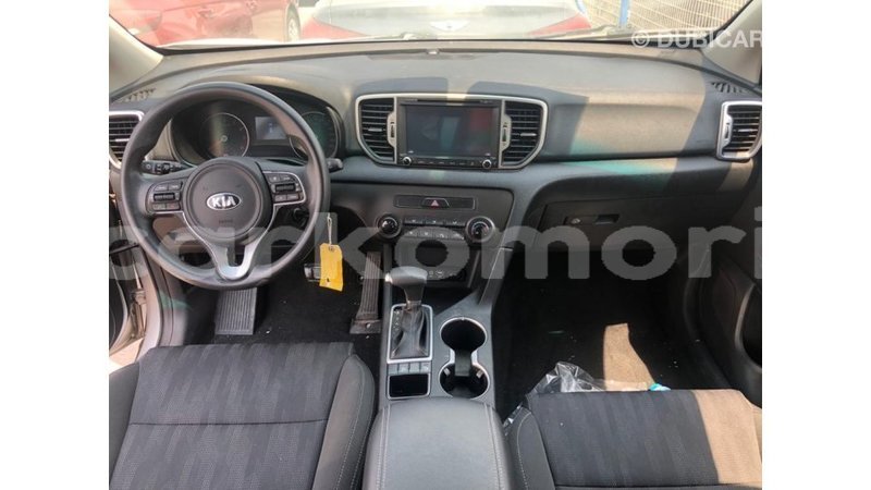 Big with watermark kia sportage great comore import dubai 3274