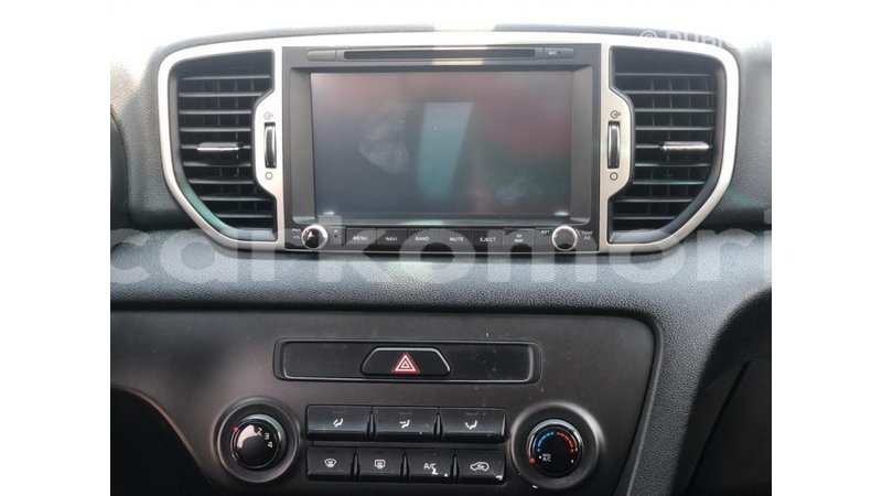 Big with watermark kia sportage great comore import dubai 3274