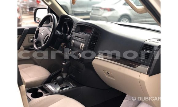 Buy Import Mitsubishi Pajero White Car in Import - Dubai in Great Comore Buy Import Mitsubishi Pajero White Car in Import - Dubai in Great Comore