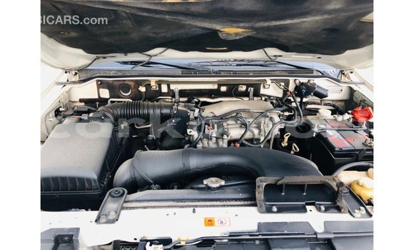 Buy Import Mitsubishi Pajero White Car in Import - Dubai in Great Comore Buy Import Mitsubishi Pajero White Car in Import - Dubai in Great Comore