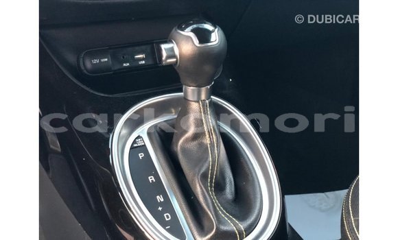 Acheter Import Voiture Kia Soul Rouge à Import - Dubai, Grande Comore Acheter Import Voiture Kia Soul Rouge à Import - Dubai, Grande Comore