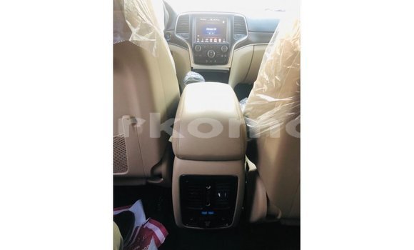 Buy Import Jeep Grand Cherokee Black Car in Import - Dubai in Great Comore Buy Import Jeep Grand Cherokee Black Car in Import - Dubai in Great Comore