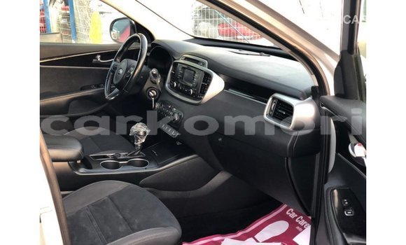 Buy Import Kia Sorento Other Car in Import - Dubai in Great Comore Buy Import Kia Sorento Other Car in Import - Dubai in Great Comore