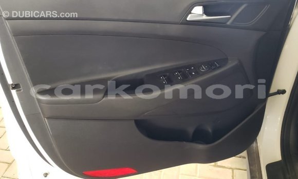 Buy Import Hyundai Tucson White Car in Import - Dubai in Great Comore Buy Import Hyundai Tucson White Car in Import - Dubai in Great Comore