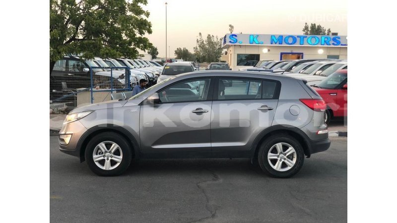 Big with watermark kia sportage great comore import dubai 3284