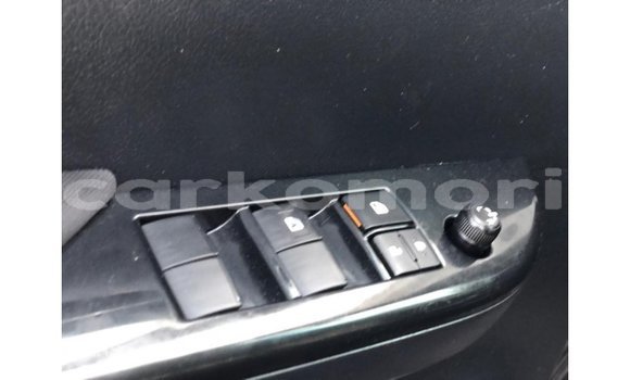 Acheter Import Voiture Toyota Hilux Blanc à Import - Dubai, Grande Comore Acheter Import Voiture Toyota Hilux Blanc à Import - Dubai, Grande Comore