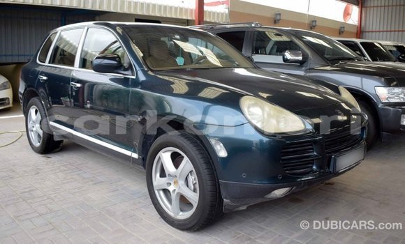 Acheter Import Voiture Porsche Cayenne Vert à Import - Dubai, Grande Comore Acheter Import Voiture Porsche Cayenne Vert à Import - Dubai, Grande Comore