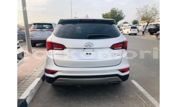 Buy Import Hyundai Santa Fe Other Car in Import - Dubai in Great Comore Buy Import Hyundai Santa Fe Other Car in Import - Dubai in Great Comore