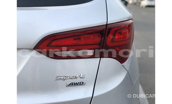 Buy Import Hyundai Santa Fe Other Car in Import - Dubai in Great Comore Buy Import Hyundai Santa Fe Other Car in Import - Dubai in Great Comore