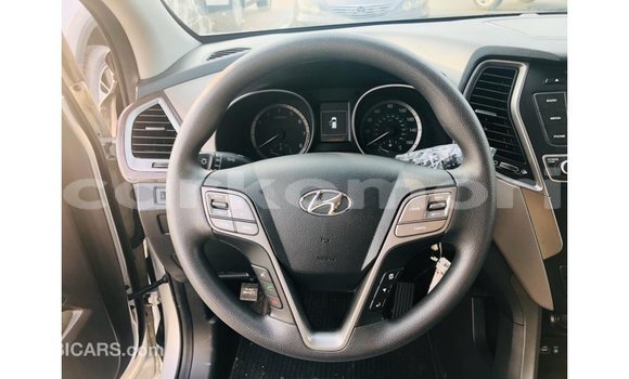 Buy Import Hyundai Santa Fe Other Car in Import - Dubai in Great Comore Buy Import Hyundai Santa Fe Other Car in Import - Dubai in Great Comore