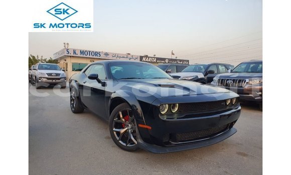 Acheter Import Voiture Dodge Challenger Noir à Import - Dubai, Grande Comore