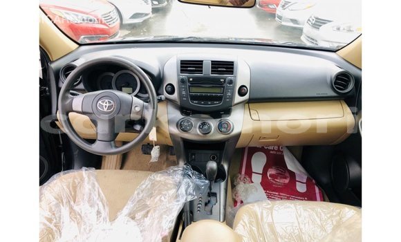 Acheter Import Voiture Toyota 4Runner Noir à Import - Dubai, Grande Comore Acheter Import Voiture Toyota 4Runner Noir à Import - Dubai, Grande Comore