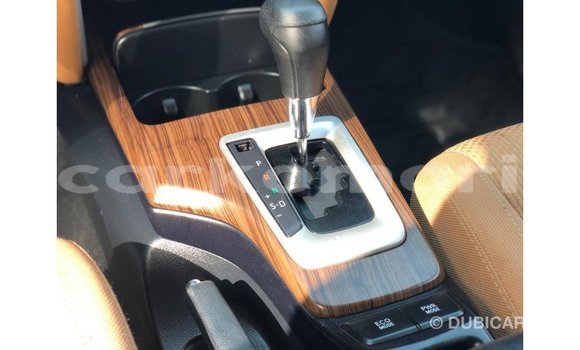 Acheter Import Voiture Toyota Fortuner Blanc à Import - Dubai, Grande Comore Acheter Import Voiture Toyota Fortuner Blanc à Import - Dubai, Grande Comore