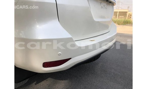 Acheter Import Voiture Toyota Fortuner Blanc à Import - Dubai, Grande Comore Acheter Import Voiture Toyota Fortuner Blanc à Import - Dubai, Grande Comore