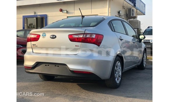 Acheter Import Voiture Kia Rio Autre à Import - Dubai, Grande Comore Acheter Import Voiture Kia Rio Autre à Import - Dubai, Grande Comore
