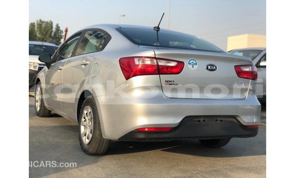 Acheter Import Voiture Kia Rio Autre à Import - Dubai, Grande Comore Acheter Import Voiture Kia Rio Autre à Import - Dubai, Grande Comore