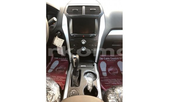 Acheter Import Voiture Ford Explorer Bleu à Import - Dubai, Grande Comore Acheter Import Voiture Ford Explorer Bleu à Import - Dubai, Grande Comore