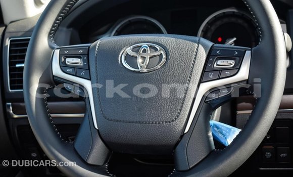 Buy Import Toyota Land Cruiser White Car in Import - Dubai in Great Comore Buy Import Toyota Land Cruiser White Car in Import - Dubai in Great Comore