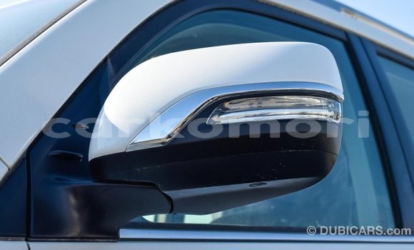 Buy Import Toyota Land Cruiser White Car in Import - Dubai in Great Comore Buy Import Toyota Land Cruiser White Car in Import - Dubai in Great Comore