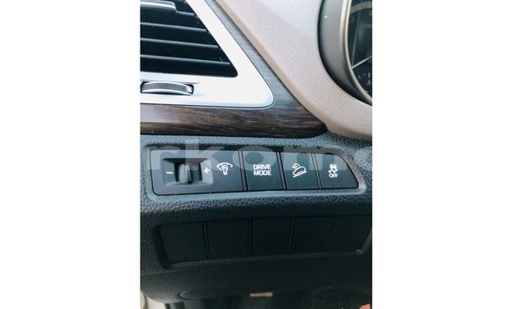 Acheter Import Voiture Hyundai Santa Fe Autre à Import - Dubai, Grande Comore Acheter Import Voiture Hyundai Santa Fe Autre à Import - Dubai, Grande Comore