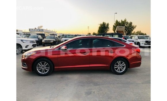 Acheter Import Voiture Hyundai Sonata Rouge à Import - Dubai, Grande Comore Acheter Import Voiture Hyundai Sonata Rouge à Import - Dubai, Grande Comore