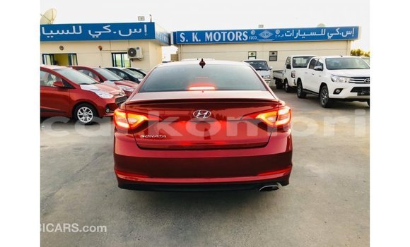 Acheter Import Voiture Hyundai Sonata Rouge à Import - Dubai, Grande Comore Acheter Import Voiture Hyundai Sonata Rouge à Import - Dubai, Grande Comore