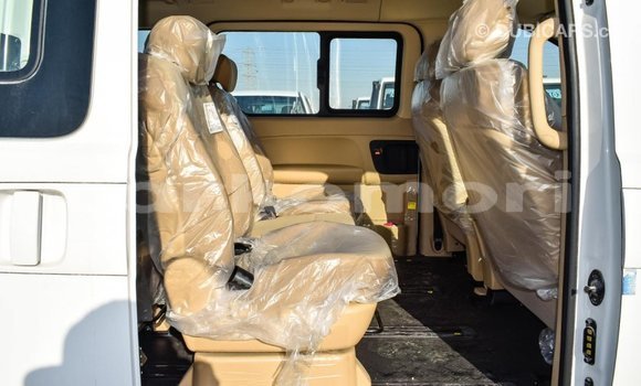 Buy Import Hyundai Accent White Car in Import - Dubai in Great Comore Buy Import Hyundai Accent White Car in Import - Dubai in Great Comore