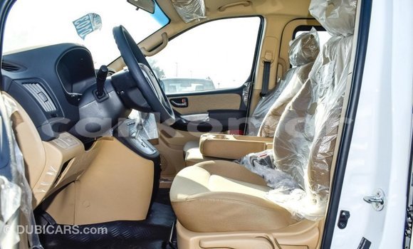 Buy Import Hyundai Accent White Car in Import - Dubai in Great Comore Buy Import Hyundai Accent White Car in Import - Dubai in Great Comore