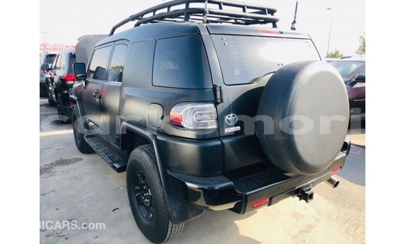 Acheter Import Voiture Toyota FJ Cruiser Noir à Import - Dubai, Grande Comore Acheter Import Voiture Toyota FJ Cruiser Noir à Import - Dubai, Grande Comore