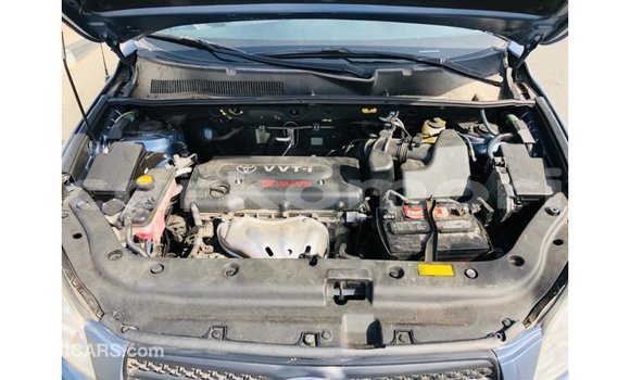 Acheter Import Voiture Toyota 4Runner Bleu à Import - Dubai, Grande Comore Acheter Import Voiture Toyota 4Runner Bleu à Import - Dubai, Grande Comore