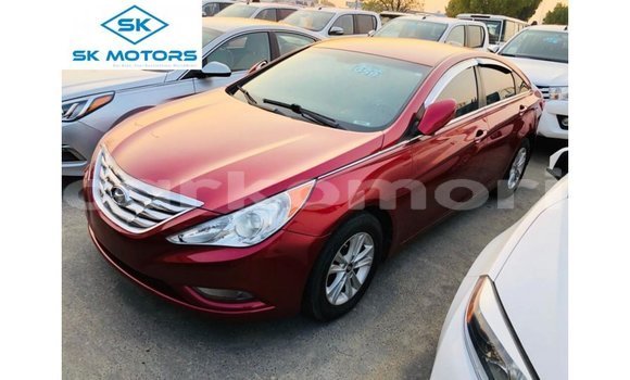 Acheter Import Voiture Hyundai Sonata Rouge à Import - Dubai, Grande Comore Acheter Import Voiture Hyundai Sonata Rouge à Import - Dubai, Grande Comore