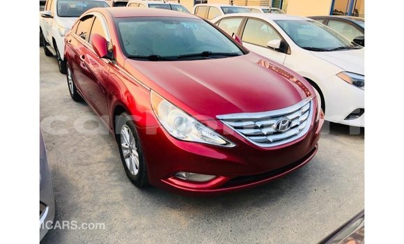 Acheter Import Voiture Hyundai Sonata Rouge à Import - Dubai, Grande Comore Acheter Import Voiture Hyundai Sonata Rouge à Import - Dubai, Grande Comore