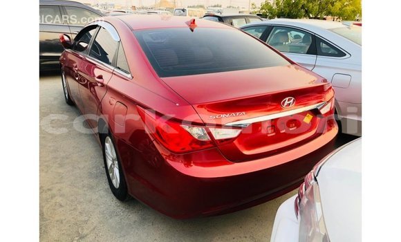 Acheter Import Voiture Hyundai Sonata Rouge à Import - Dubai, Grande Comore Acheter Import Voiture Hyundai Sonata Rouge à Import - Dubai, Grande Comore