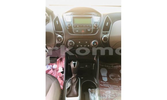 Buy Import Hyundai Tucson Blue Car in Import - Dubai in Great Comore Buy Import Hyundai Tucson Blue Car in Import - Dubai in Great Comore
