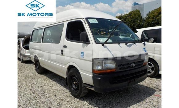 Acheter Import Voiture Toyota Hiace Blanc à Import - Dubai, Grande Comore Acheter Import Voiture Toyota Hiace Blanc à Import - Dubai, Grande Comore
