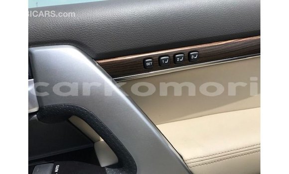 Buy Import Toyota Land Cruiser White Car in Import - Dubai in Great Comore Buy Import Toyota Land Cruiser White Car in Import - Dubai in Great Comore