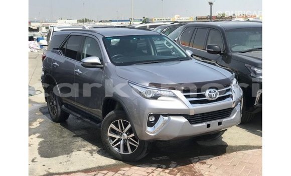 Acheter Import Voiture Toyota Fortuner Autre à Import - Dubai, Grande Comore Acheter Import Voiture Toyota Fortuner Autre à Import - Dubai, Grande Comore