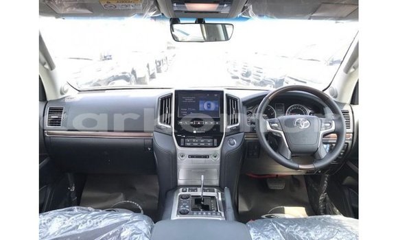 Buy Import Toyota Land Cruiser Other Car in Import - Dubai in Great Comore Buy Import Toyota Land Cruiser Other Car in Import - Dubai in Great Comore