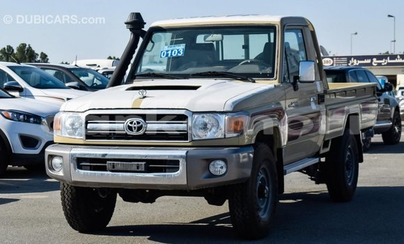 Buy Import Toyota Land Cruiser Beige Car in Import - Dubai in Great Comore Buy Import Toyota Land Cruiser Beige Car in Import - Dubai in Great Comore