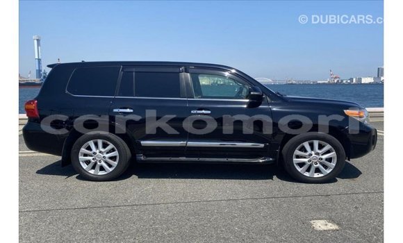 Buy Import Toyota Land Cruiser Black Car in Import - Dubai in Great Comore Buy Import Toyota Land Cruiser Black Car in Import - Dubai in Great Comore