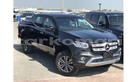 Buy Import Mercedes-Benz 250 Black Car in Import - Dubai in Great Comore Buy Import Mercedes-Benz 250 Black Car in Import - Dubai in Great Comore
